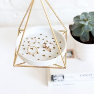 GIÁ ĐỂ PHỤ KIỆN
