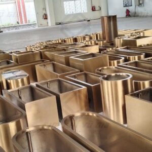Chậu cây inox mạ vàng